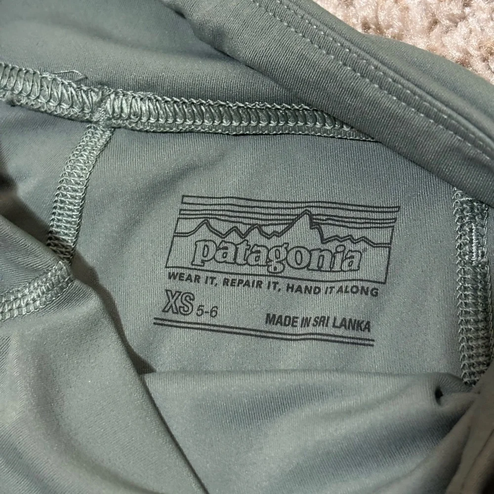 Patagonia Girls Pocket Bike Shorts Size 5-6 Hunter Green | outdoors | gorpcore